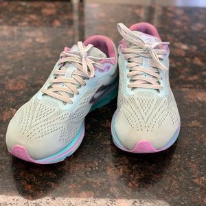 FL77 Newton Gravity + Women's Running Shoes Sz 8.5 W000221X